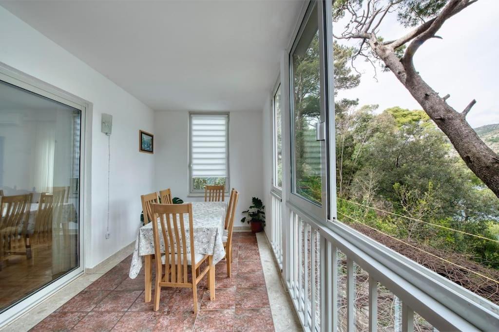 Sea Breeze Apartment